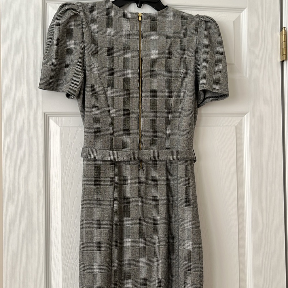 EXPRESS DRESS! - Picture 5 of 11